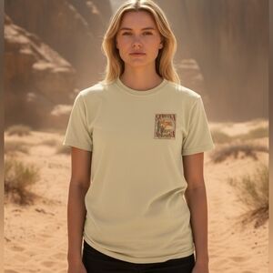 Sedona, Arizona women’s size Medium T Shirt short sleeve‎ Tee Yellow Yellow